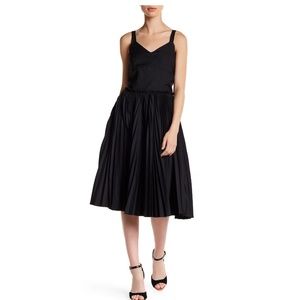 Few Moda‎ Black Turn Up The Pleat A-Line V- Neck Midi Dress